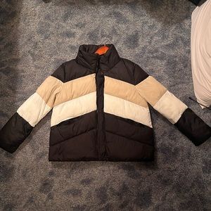 Zara Black White Beige Chevron Puffer Jacket